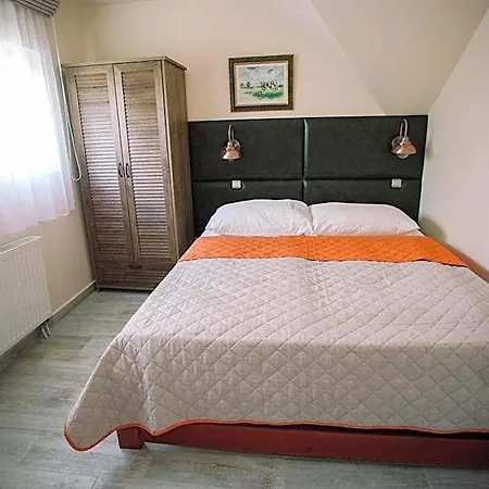 Bed & Breakfast Oetoesfogat Panzio Siófok