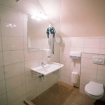 Oetoesfogat Panzio 3*