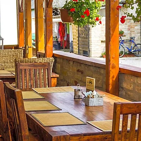 Bed & Breakfast Oetoesfogat Panzio 3*