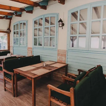 Oetoesfogat Panzio 3* Siofok
