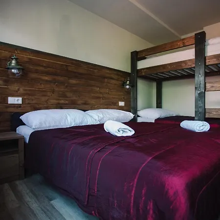 Oetoesfogat Panzio 3* Siofok