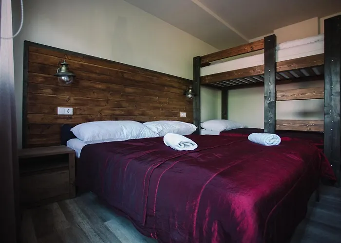 ötösfogat Panzió 3* Siófok
